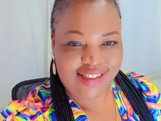 PearlyBrown, 40yo cam performer